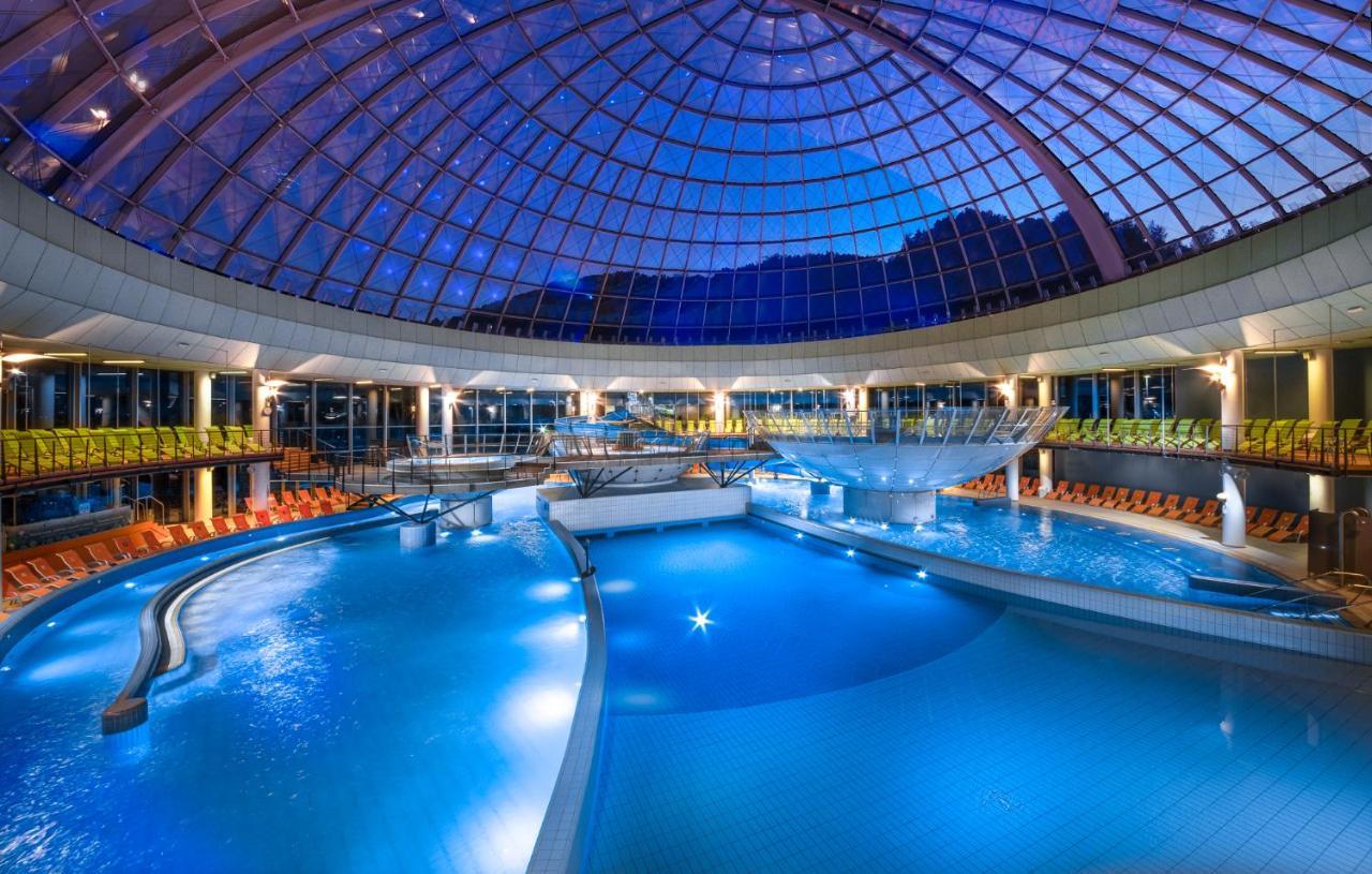 Hotel Thermana Park Lasko**** Superior Екстериор снимка